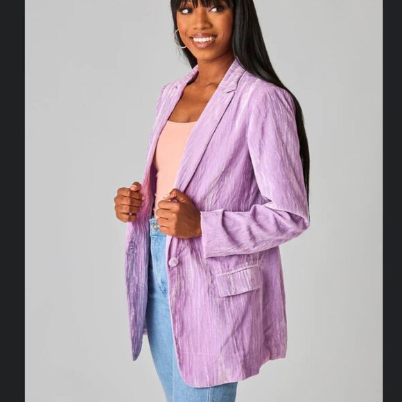 Buddy Love Jackets & Blazers - Buddy Love Women’s Crushed Velvet Lavender Boyfriend Heff Blazer size Small